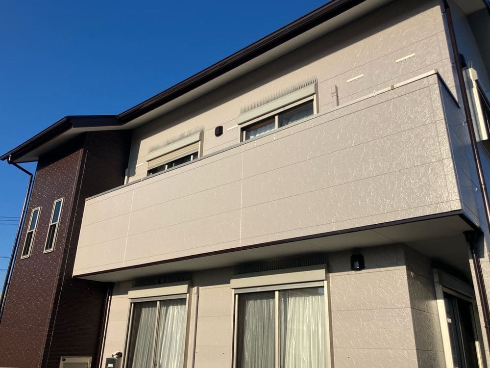 伊勢市の外壁塗装、防水工事をリペイント匠が施工した写真