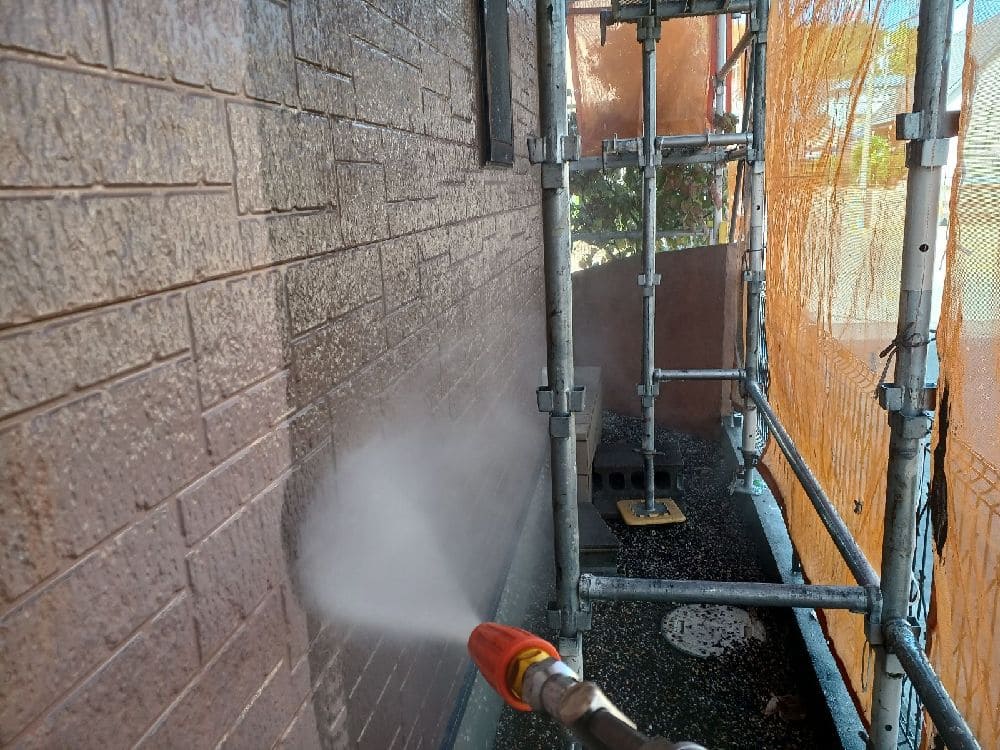 四日市市の外壁塗装、防水工事をリペイント匠が施工した写真