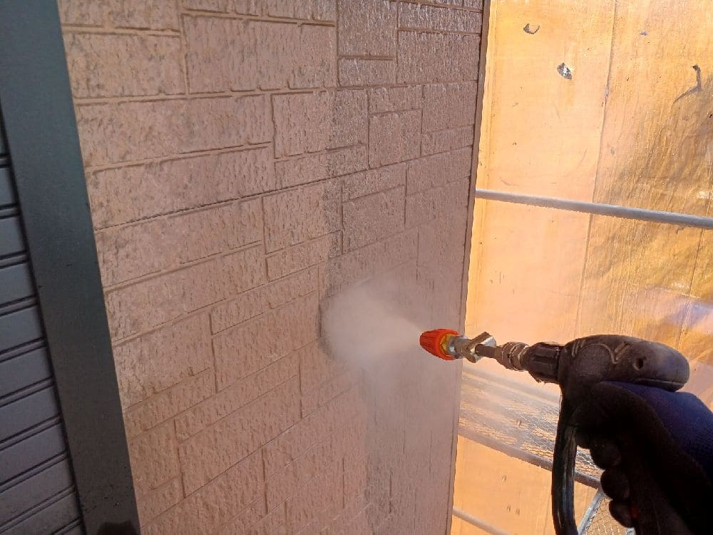 四日市市の外壁塗装、防水工事をリペイント匠が施工した写真