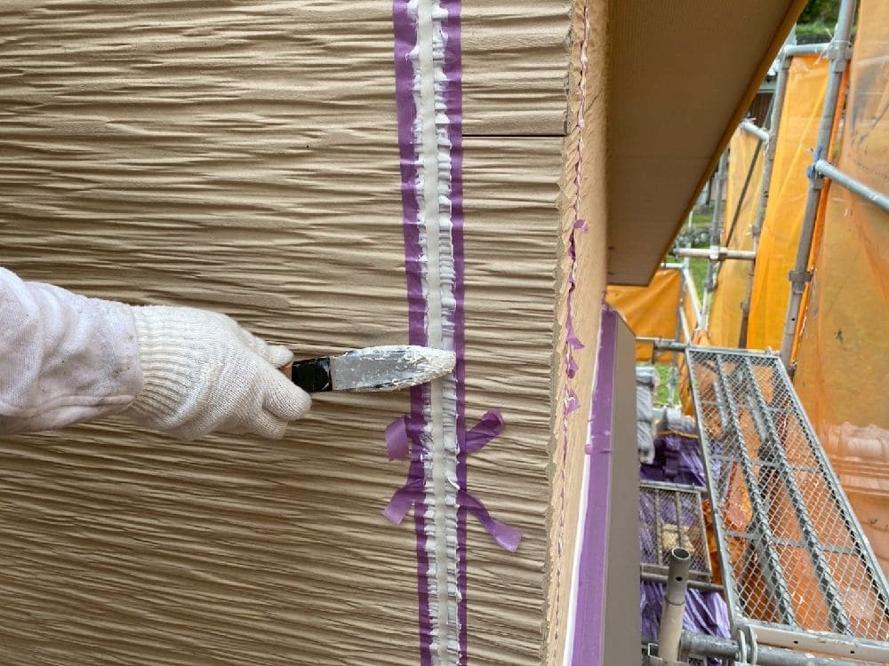 T様(津)シール(打ちならし) 津市の外壁塗装をリペイント匠が施工した写真