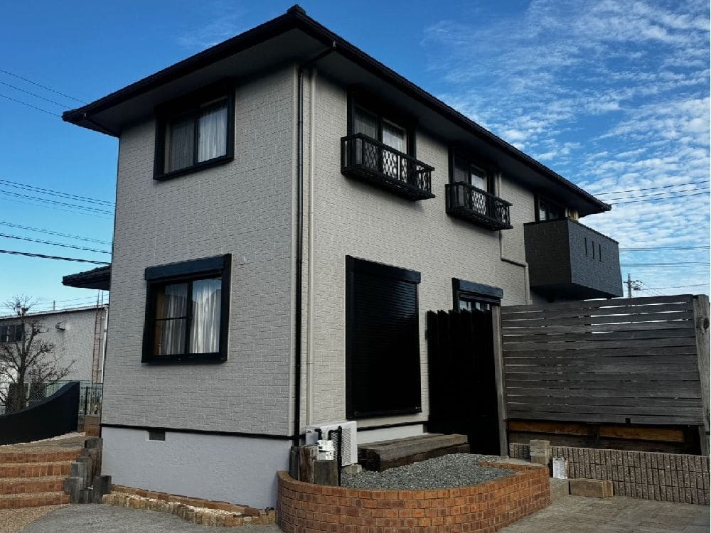 四日市市の外壁塗装、防水工事をリペイント匠が施工した写真