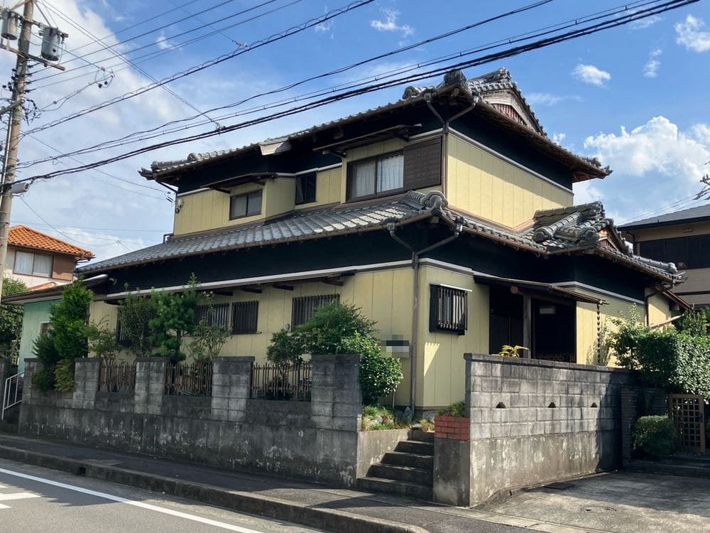 S様(亀山市)外壁‗施工前3 亀山市で外壁・屋根塗装をリペイント匠が施工した写真