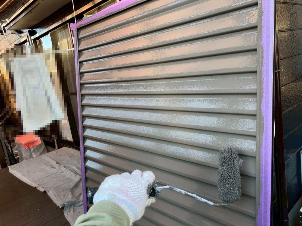 M様(亀山市)雨戸‗2回目 亀山市の外壁塗装をリペイント匠が施工した写真