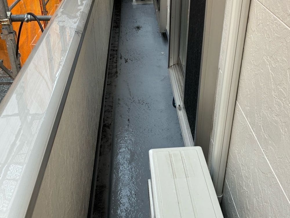 伊勢市の防水工事をリペイント匠が施工した写真