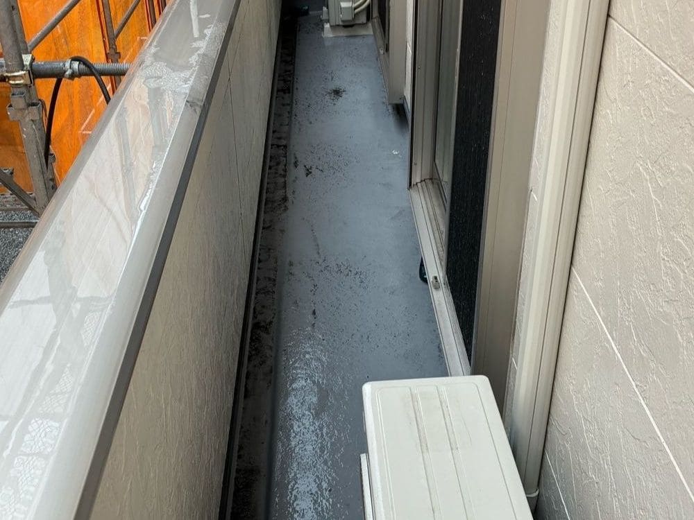 伊勢市の防水工事をリペイント匠が施工した写真