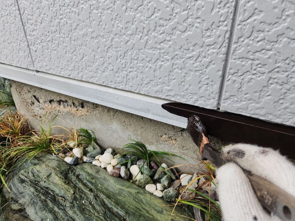 S様(亀山市)水切り‗2回目 亀山市で外壁・屋根塗装をリペイント匠が施工した写真