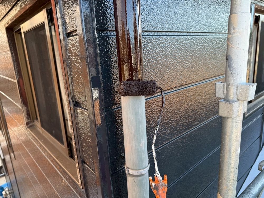 M様(亀山市)樋‗1回目 亀山市の外壁塗装をリペイント匠が施工した写真