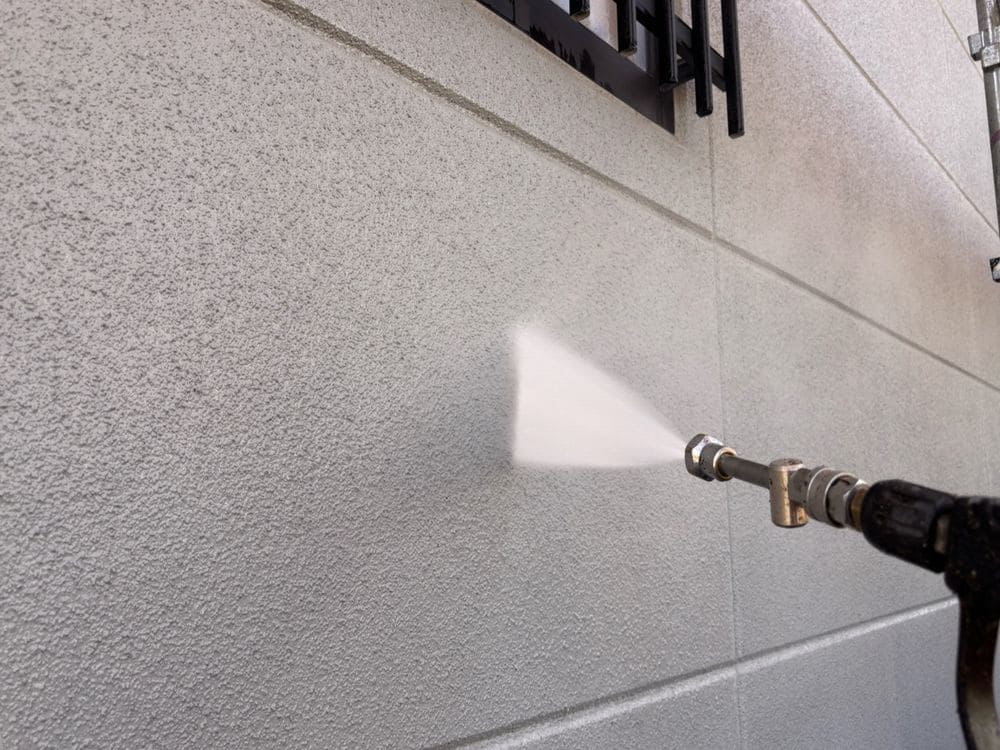 伊勢市の外壁塗装、屋根塗装をリペイント匠が施工した写真