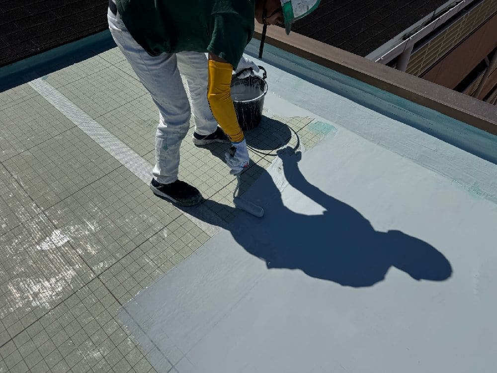 E様(津)防水(一層目) 津市で防水工事をリペイント匠が施工した写真