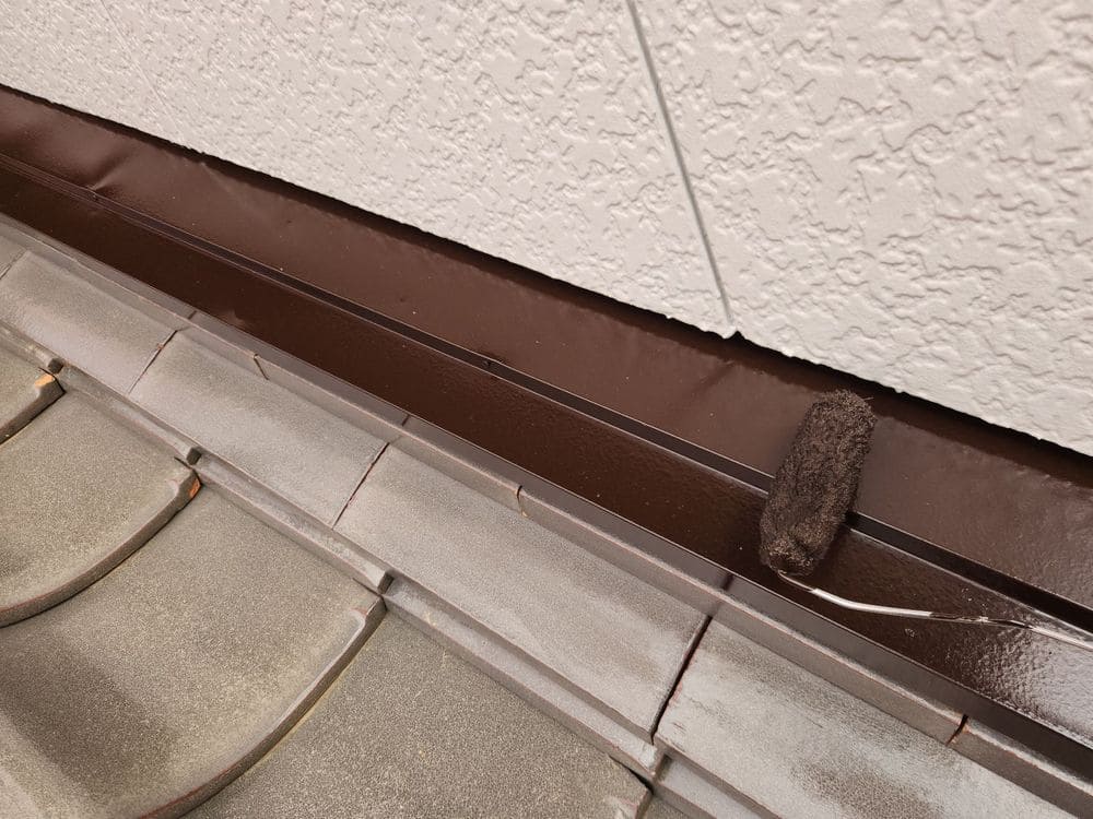 S様(亀山市)水切り‗3回目2 亀山市で外壁・屋根塗装をリペイント匠が施工した写真