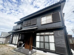 四日市市の外壁塗装をリペイント匠が施工した写真