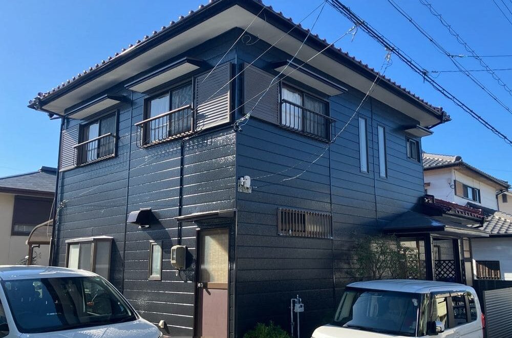 亀山市の外壁塗装をリペイント匠が施工した写真