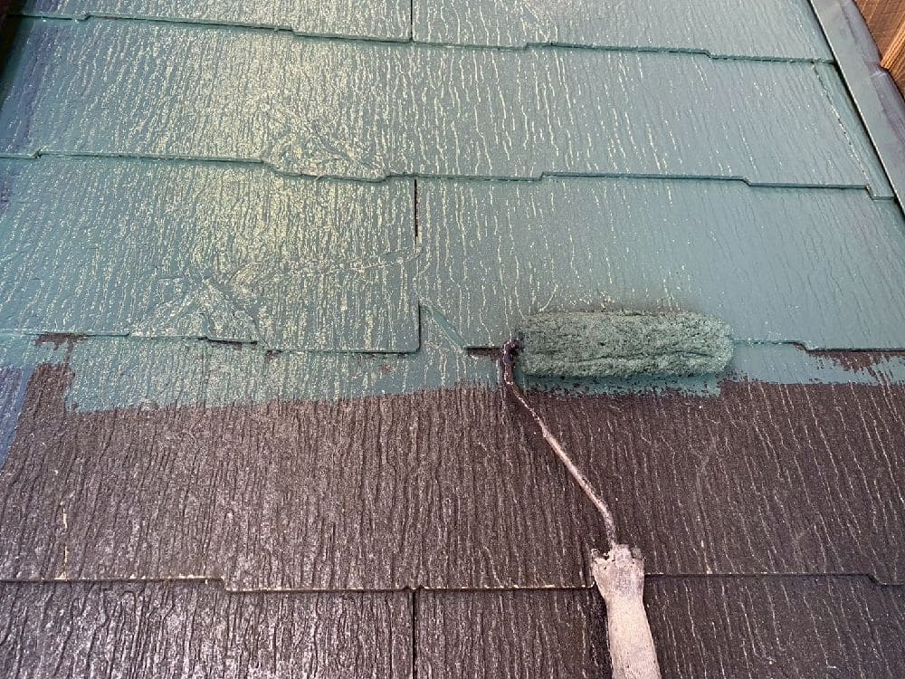 T様(津)屋根(中塗り1) 津市の外壁塗装をリペイント匠が施工した写真