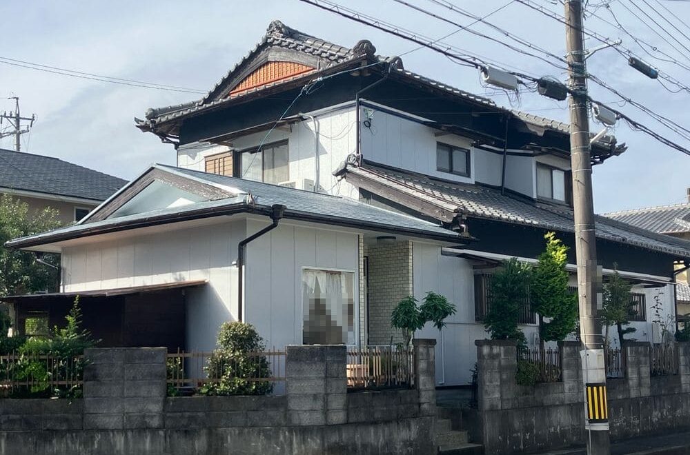 亀山市で外壁・屋根塗装をリペイント匠が施工した写真