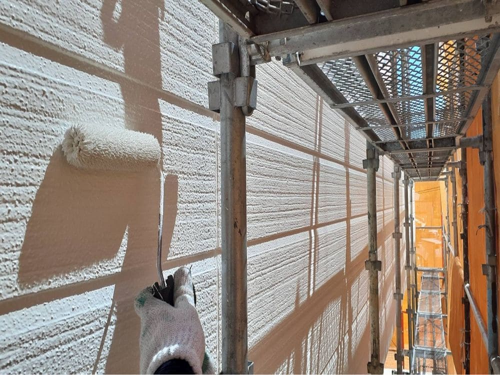津市の外壁塗装、屋根工事をリペイント匠が施工した写真