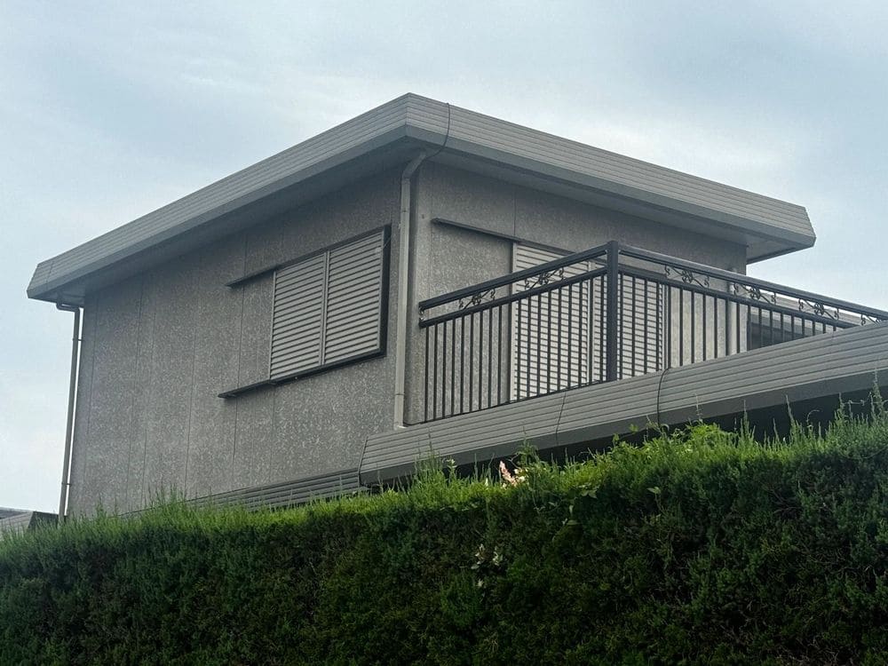 F様(四日市市三滝台)_施工前_外壁全体 (2) 四日市市の外壁塗装、屋根塗装をリペイント匠が施工した写真