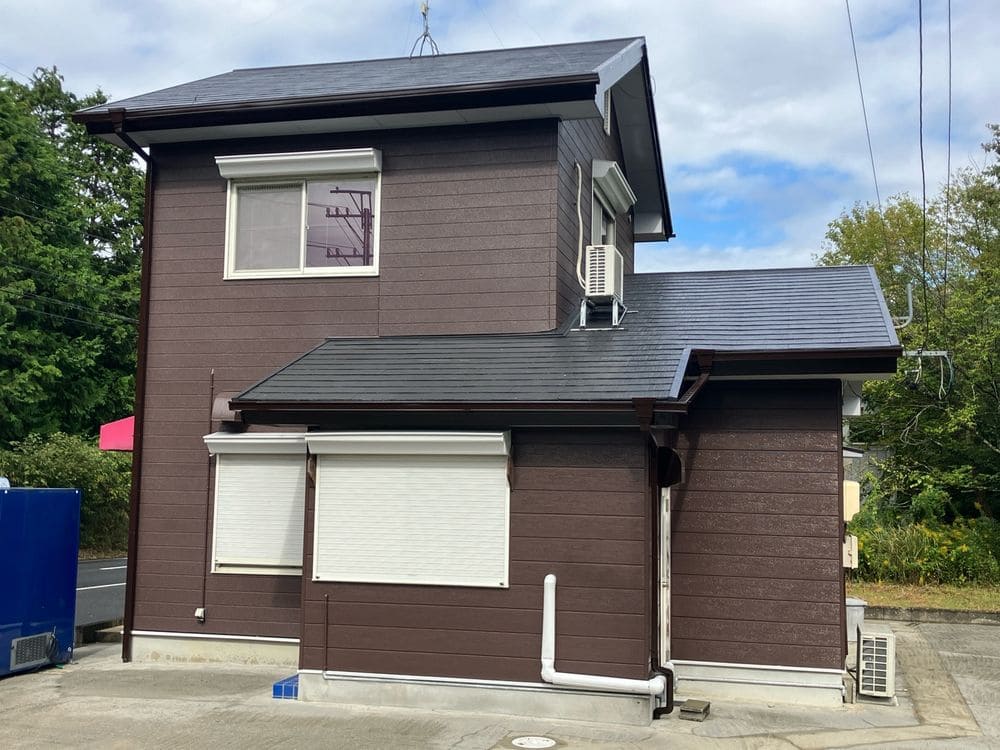 伊賀市の外壁塗装、屋根塗装をリペイント匠が施工した写真