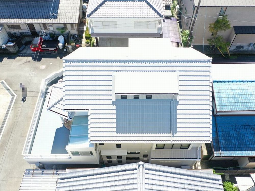施工後_屋根全体 松阪市の外壁・屋根塗装と防水工事をリペイント匠が施工した写真