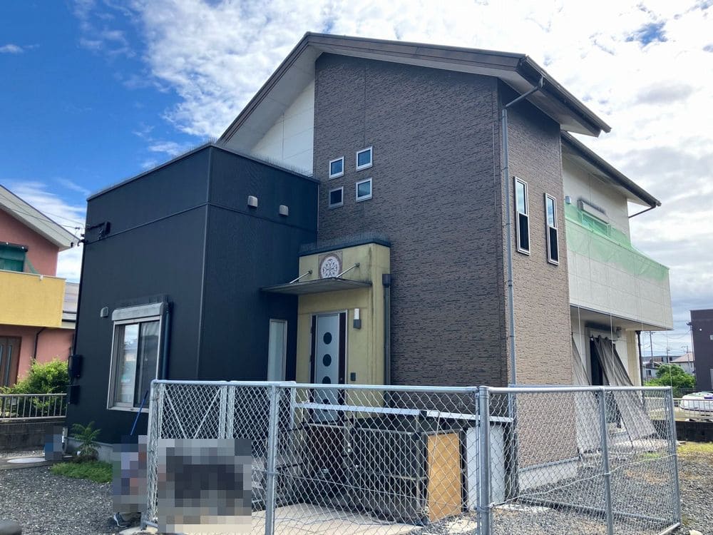 伊勢市の外壁塗装、防水工事をリペイント匠が施工した写真