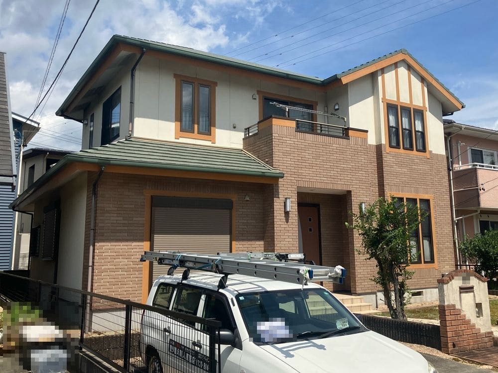 亀山市の外壁塗装をリペイント匠が施工した写真