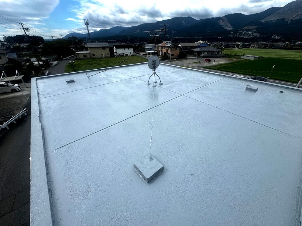 いなべ市の防水工事をリペイント匠が施工した写真