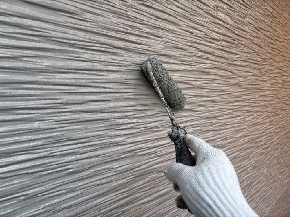 T様(津)外壁(上塗り1) (3) 津市の外壁塗装をリペイント匠が施工した写真