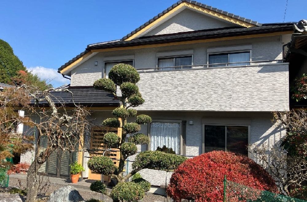 津市の外壁塗装をリペイント匠が施工した写真