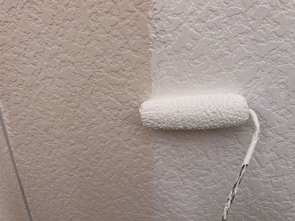 S様(津)外壁(下塗り2) (2) 津市の外壁塗装、屋根工事をリペイント匠が施工した写真