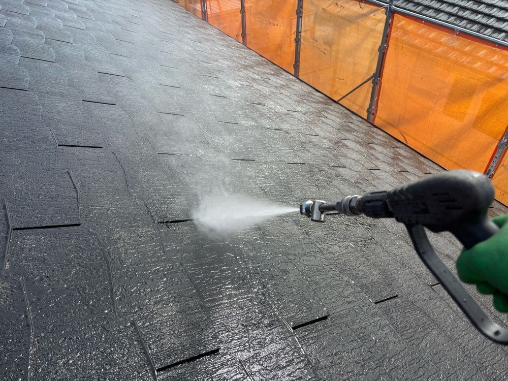 伊勢市の外壁塗装、屋根塗装をリペイント匠が施工した写真