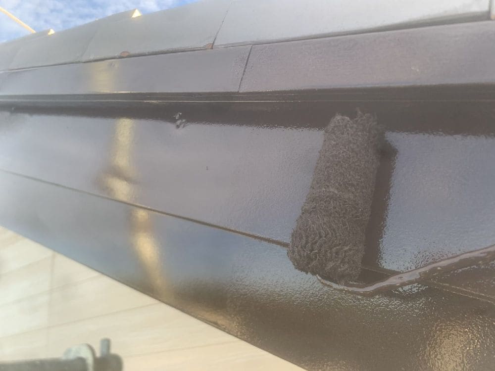 O様(津)破風(上塗り) (3) 津市の外壁塗装をリペイント匠が施工した写真