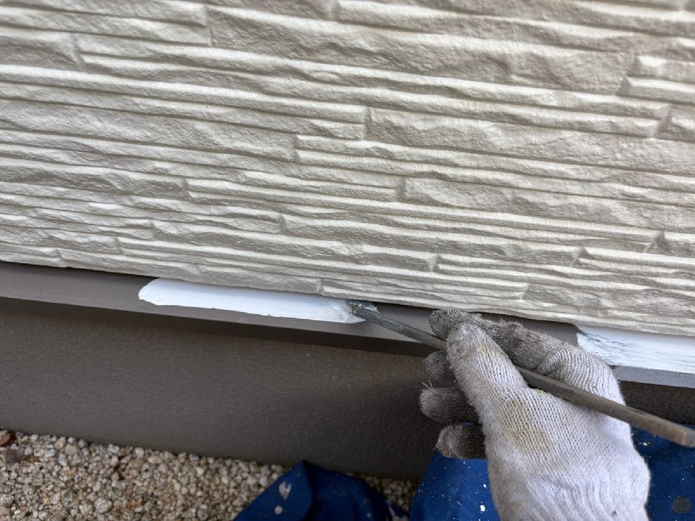 四日市市の外壁塗装、屋根塗装、防水工事をリペイント匠が施工した写真