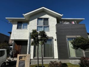 四日市市の外壁塗装、屋根塗装、防水工事をリペイント匠が施工した写真