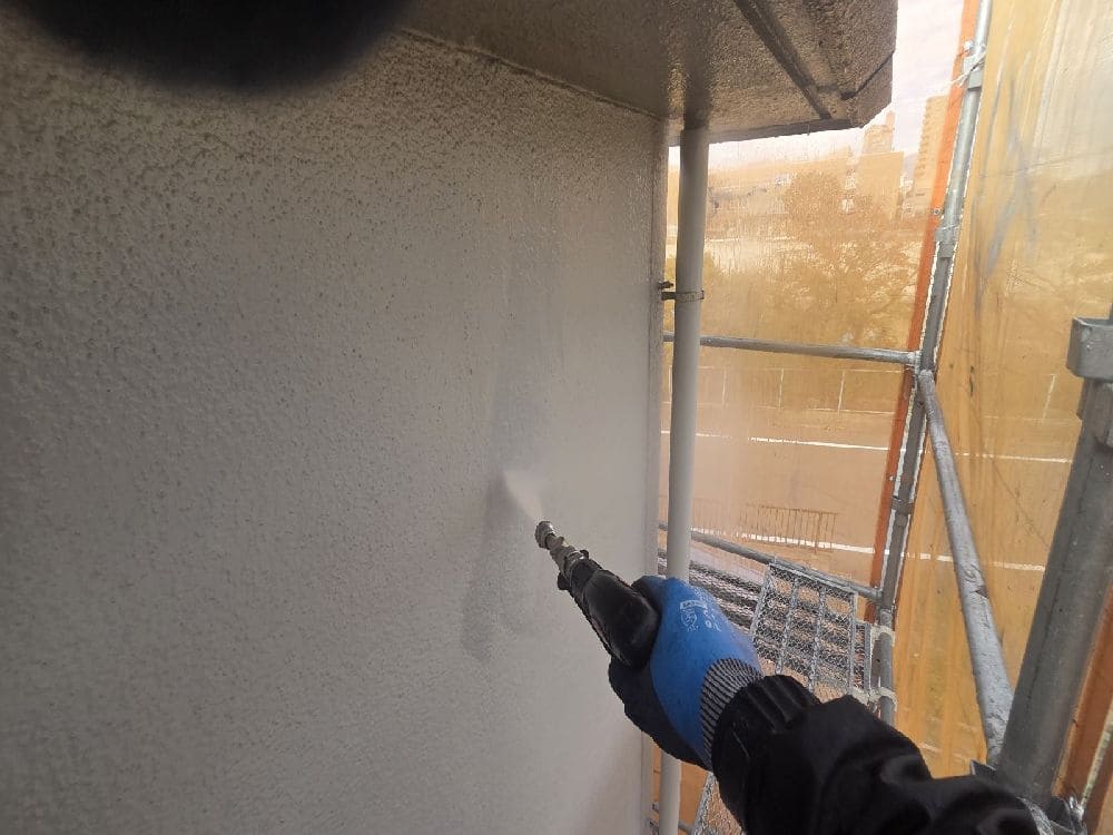 四日市市の外壁塗装、防水工事をリペイント匠が施工した写真