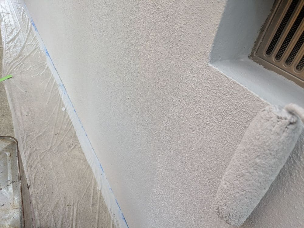 T様(伊勢市)基礎‗3回目 伊勢市の外壁・屋根塗装をリペイント匠が施工した写真