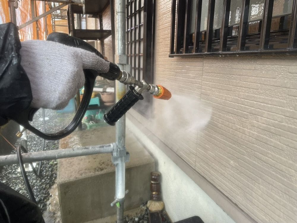 T様(伊勢市)外壁‗高圧洗浄 伊勢市の外壁・屋根塗装をリペイント匠が施工した写真