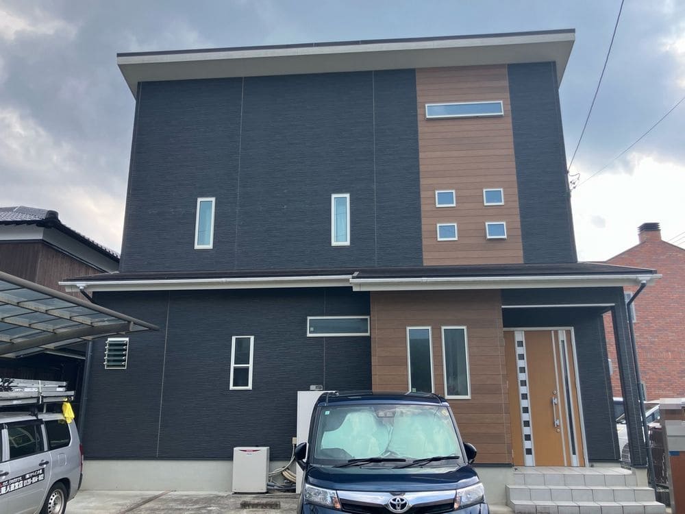 津市で外壁塗装と防水工事をリペイント匠が施工した写真