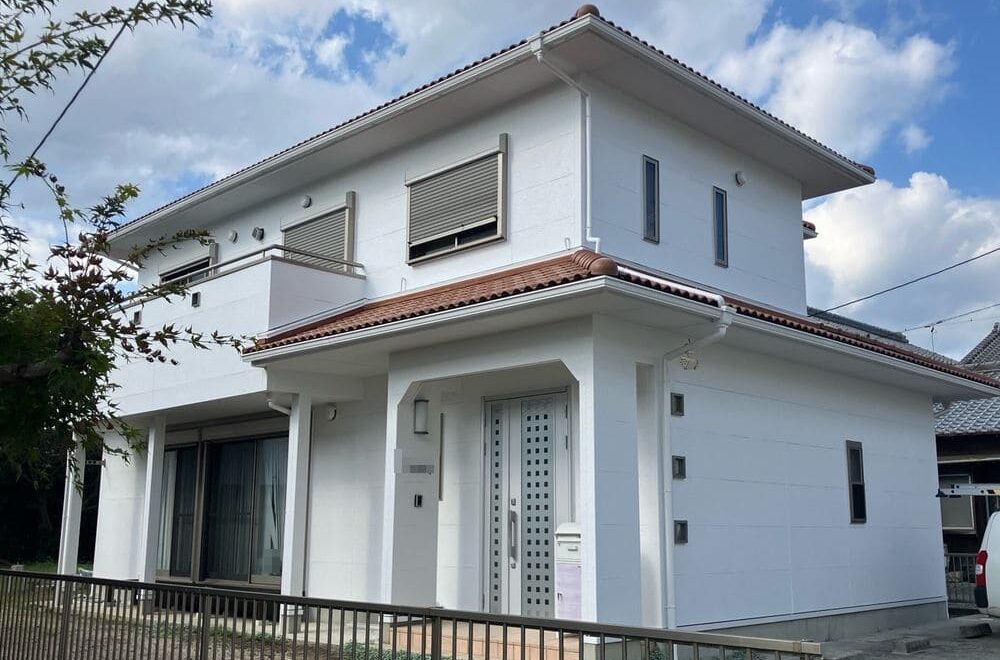 亀山市の外壁塗装、防水工事をリペイント匠が施工した写真