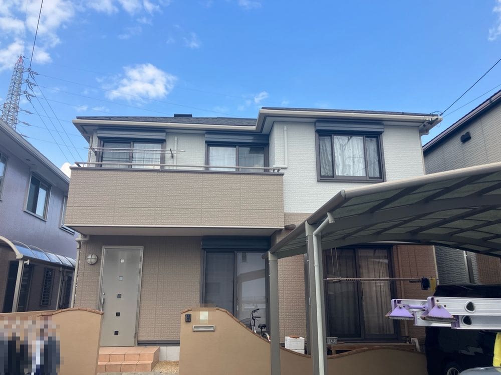 施工後_外壁全体 松阪市で外壁塗装と屋根工事をリペイント匠が施工した写真