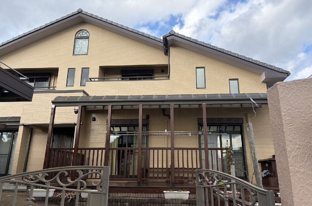 菰野町の外壁塗装、防水工事をリペイント匠が施工した写真