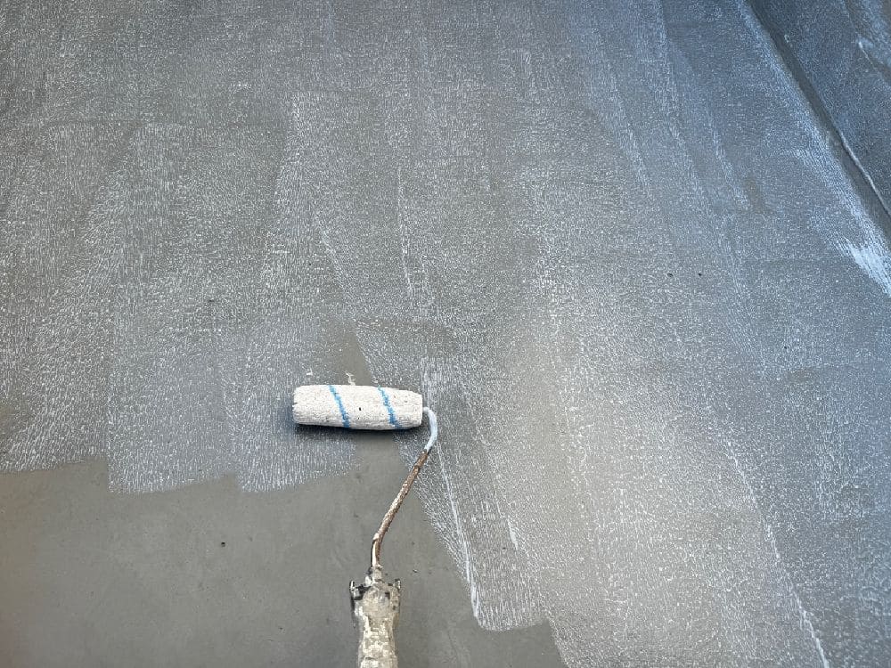 I様(四日市)防水(プライマー) 四日市市の外壁塗装、防水工事をリペイント匠が施工した写真