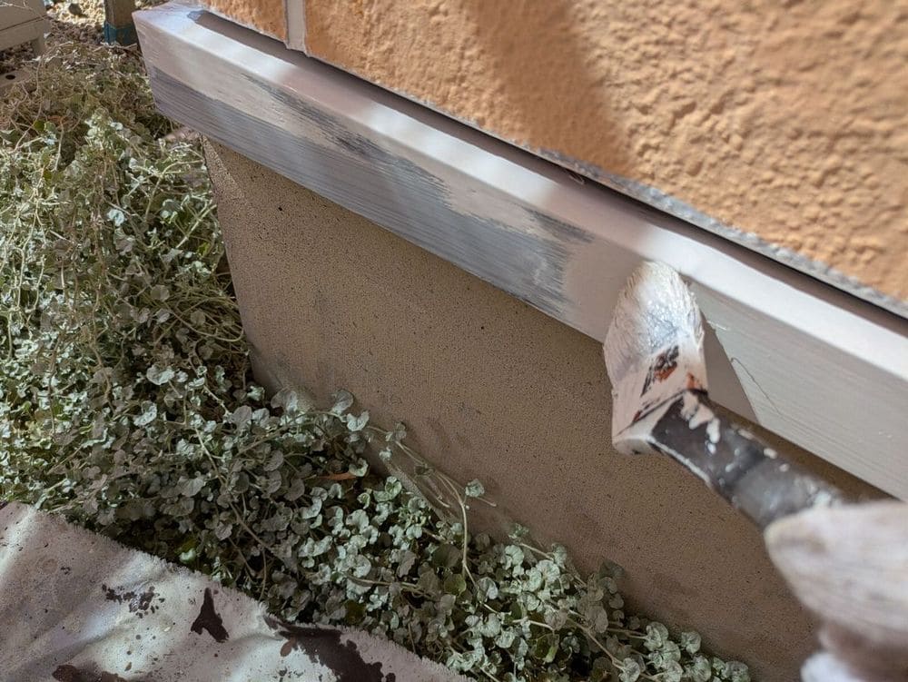 亀山市_T様_水切り_2回目 亀山市の外壁塗装、防水工事をリペイント匠が施工した写真