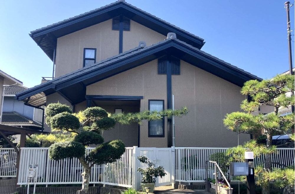 津市で外壁塗装をリペイント匠が施工した写真