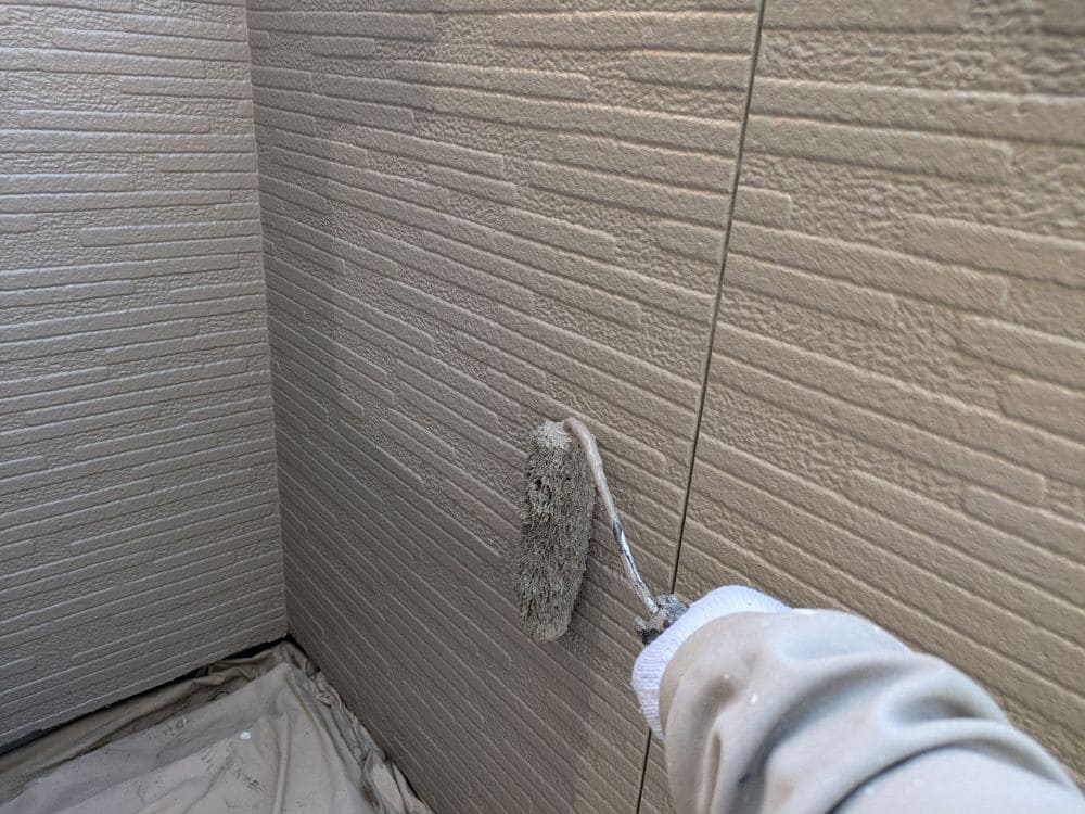 T様(伊勢市)外壁‗上塗り 伊勢市の外壁・屋根塗装をリペイント匠が施工した写真