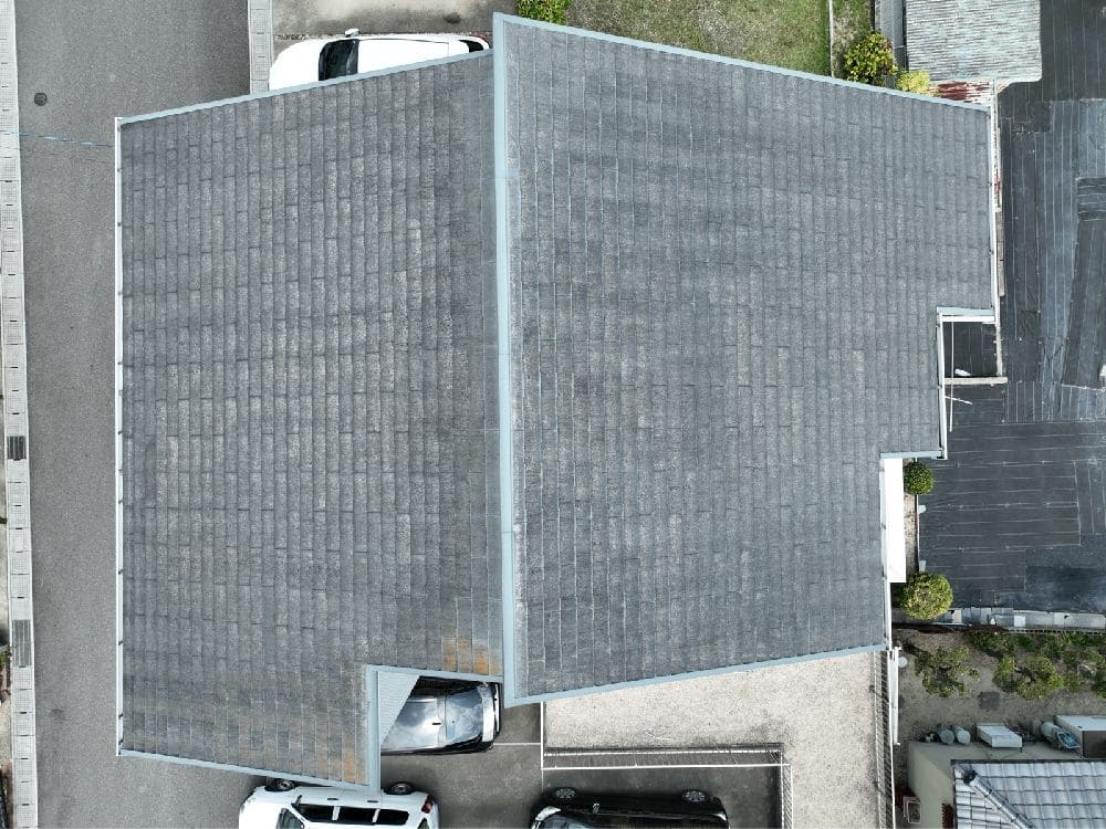 I様(四日市)施工前_屋根全体 四日市市の外壁塗装、屋根塗装、防水工事をリペイント匠が施工した写真