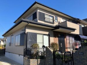 伊勢市の外壁・屋根塗装をリペイント匠が施工した写真