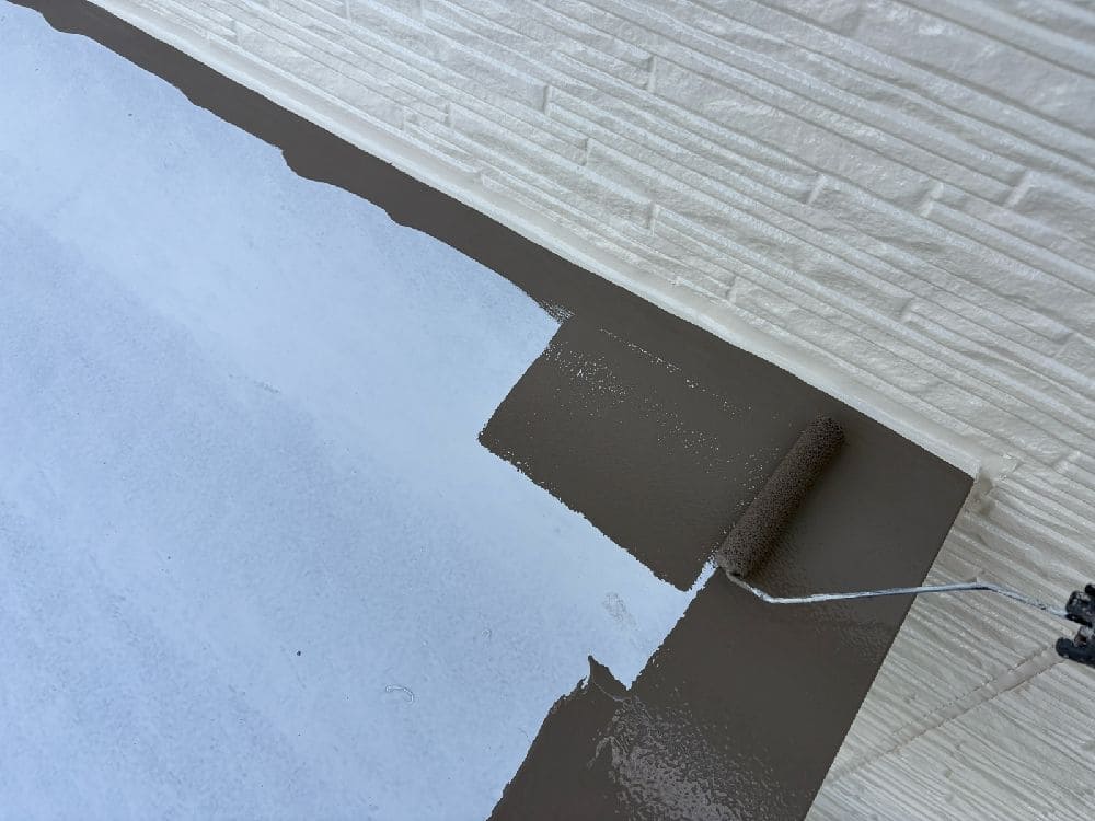 四日市市の外壁塗装、屋根塗装、防水工事をリペイント匠が施工した写真