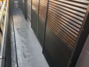 伊勢市の防水工事をリペイント匠が施工した写真