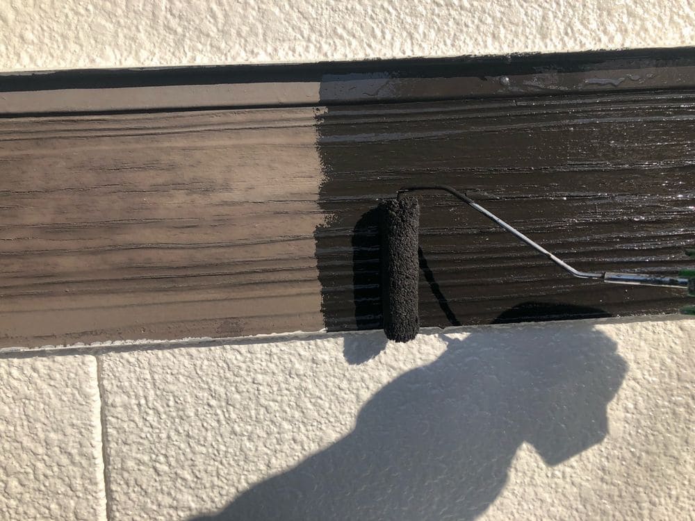 鈴鹿市_S様_帯板(下塗り) 鈴鹿市の外壁塗装をリペイント匠が施工した写真