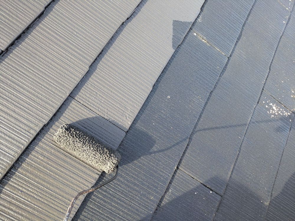 T様(伊勢市)屋根‗中塗り 伊勢市の外壁・屋根塗装をリペイント匠が施工した写真