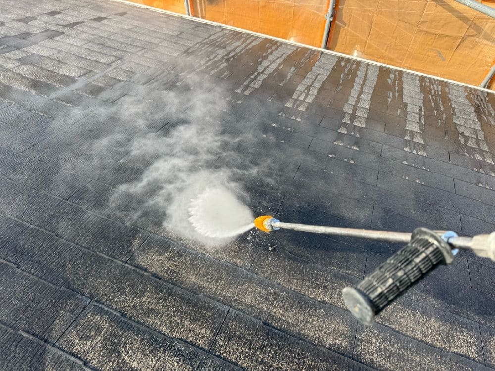 I様(四日市)高圧洗浄(外壁) (6) 四日市市の外壁塗装、屋根塗装、防水工事をリペイント匠が施工した写真